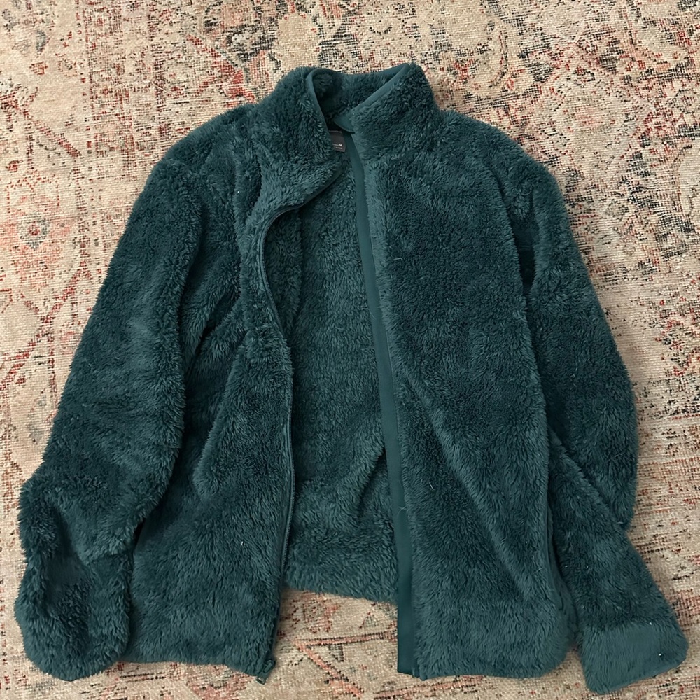 Eddie Bauer fuzzy zip up jacket - Picture 2 of 3
